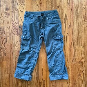 Kohl Splash Roll-up Pants. Size 8 Blue/Gray color